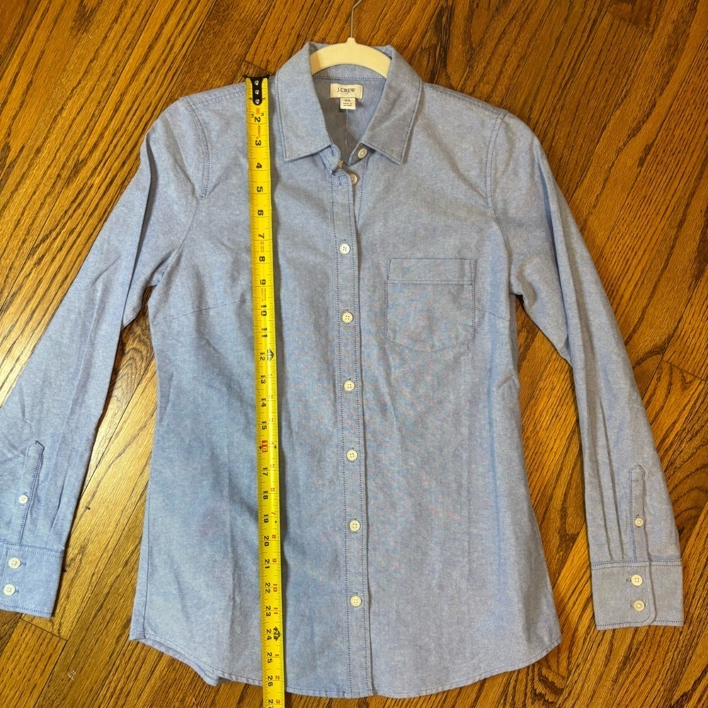 NWT Women’s J.Crew denim long sleeve button down shirt. Size: xs - Picture 5 of 8